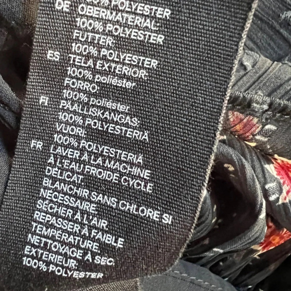 & Other Stories Ruffled Long Sleeve Black/Red Floral Mini Dress Size 2 EUC - Picture 10 of 10